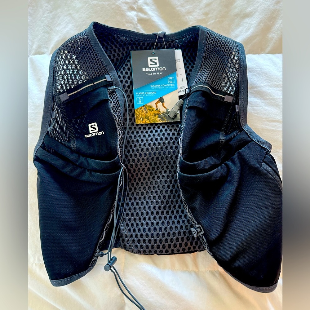 Salomon women’s active skin 8 running vest - worn one time